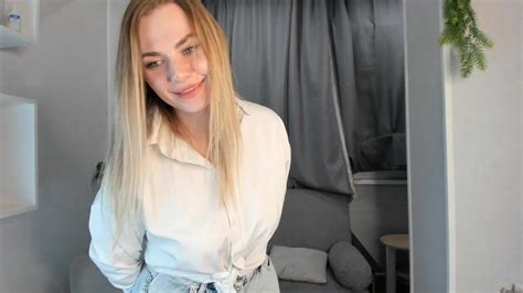 Broadcaster blondepawgbarb is running these apps: Simple tip goal, Multi Color Chat, Tip Thank You, The Menu. . Chaturbate pawg